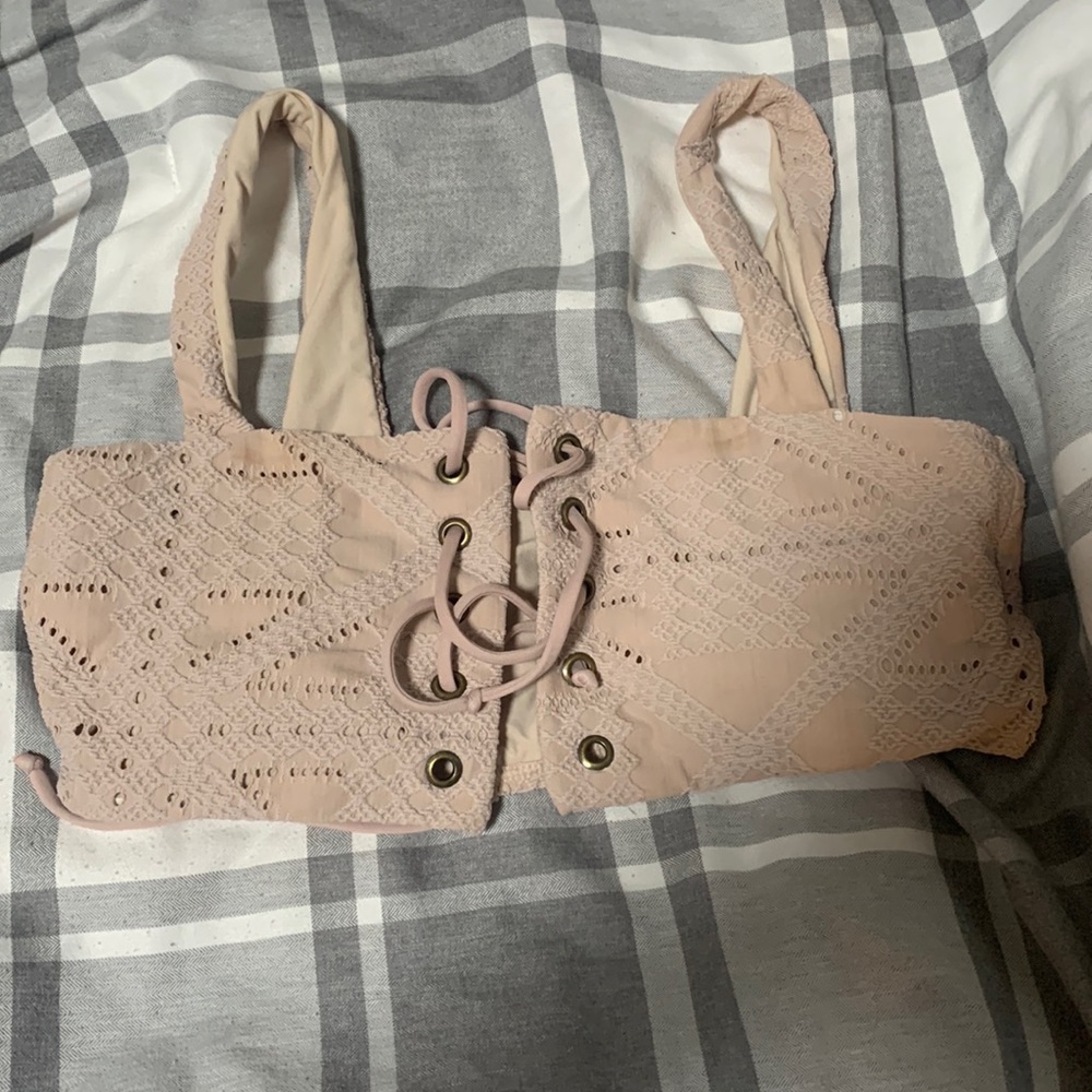 Light paint never worn bikini top